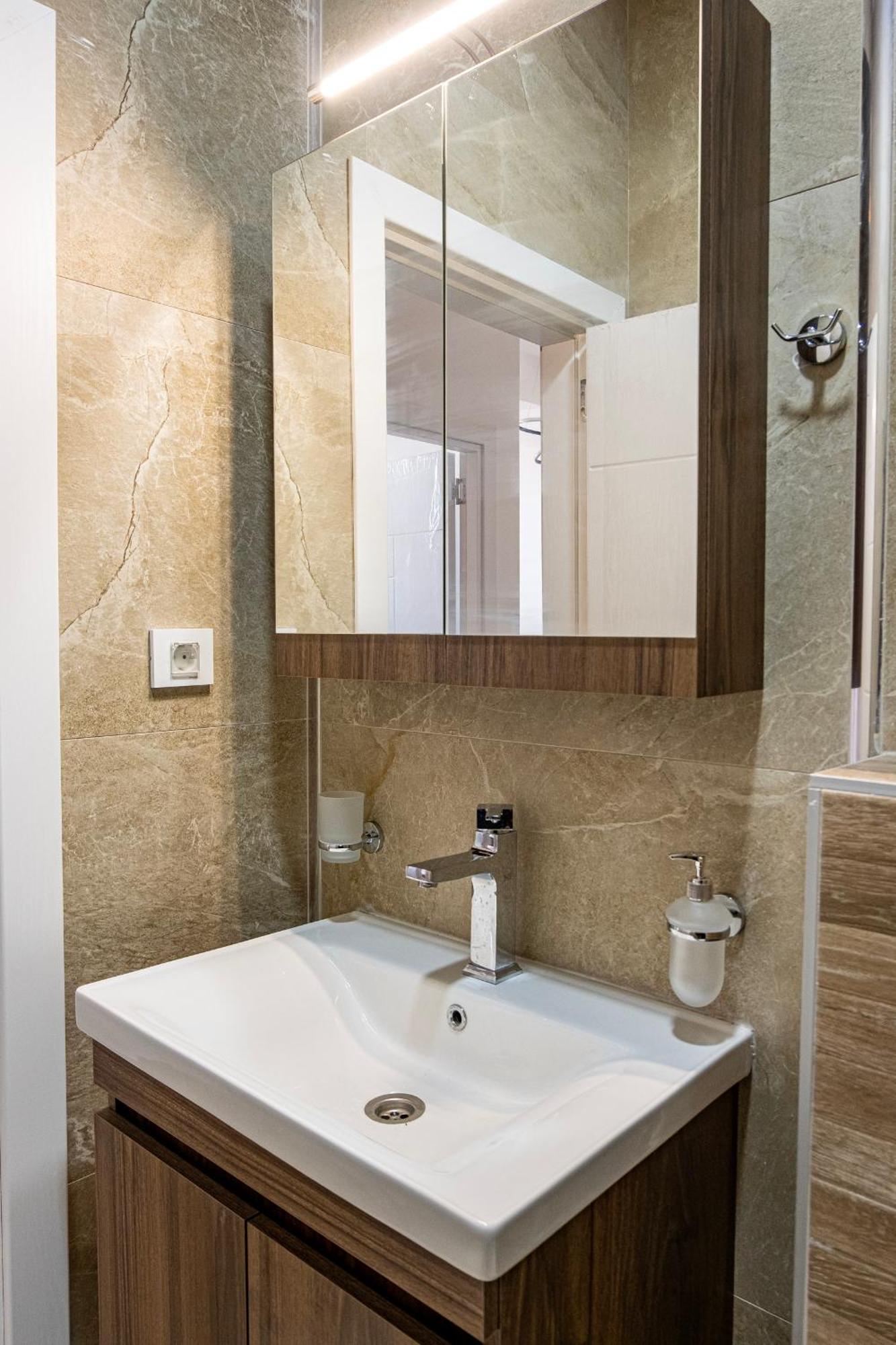 Home Art Apartments Skopje Ngoại thất bức ảnh
