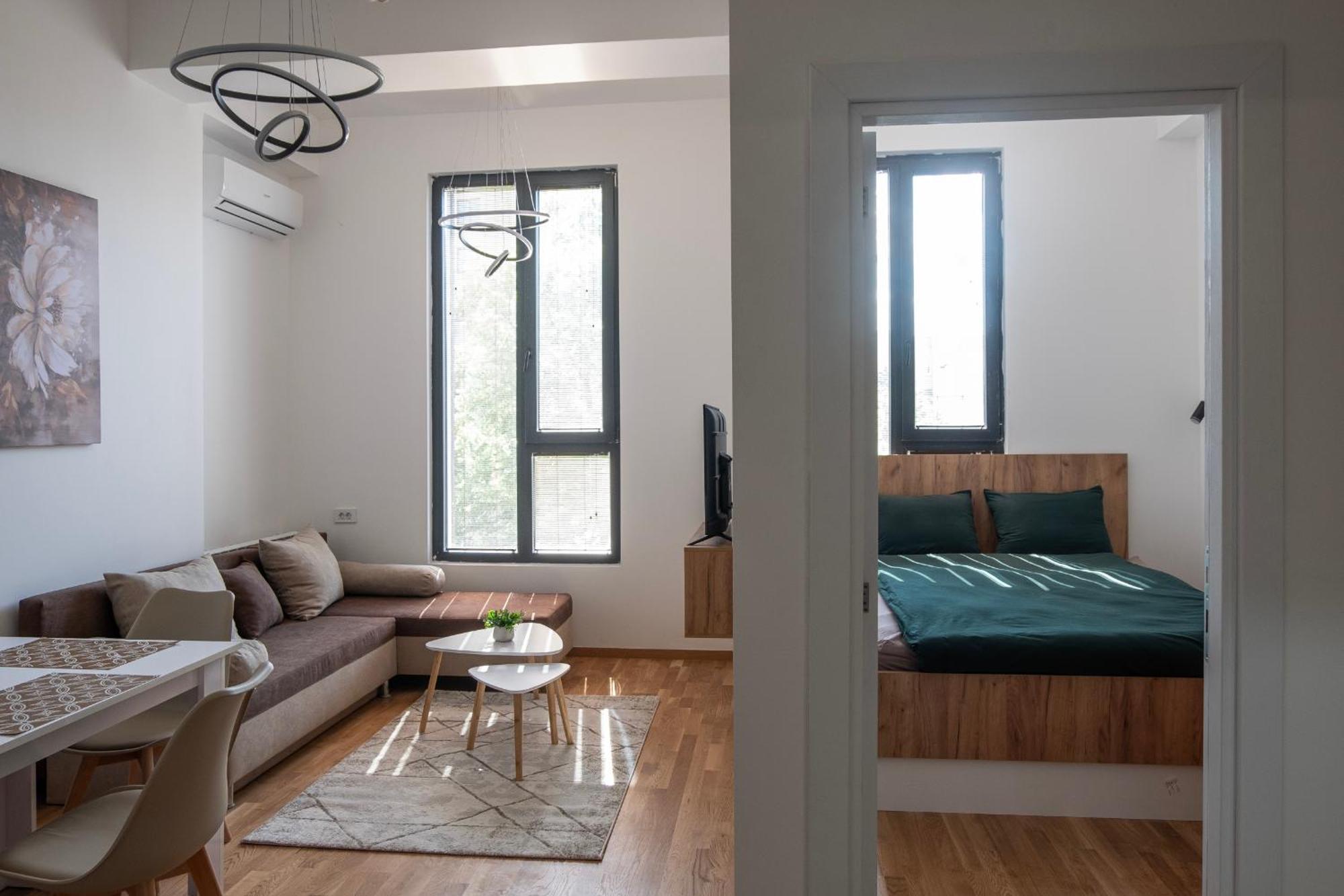 Home Art Apartments Skopje Ngoại thất bức ảnh