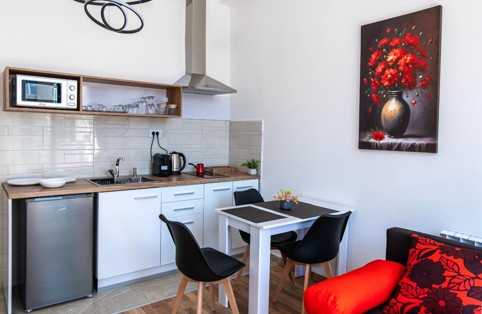 Home Art Apartments Skopje Ngoại thất bức ảnh